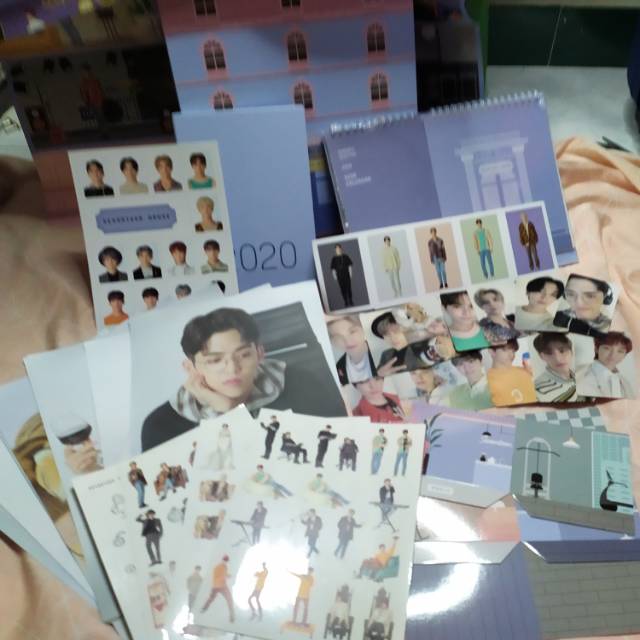 SHARING SEASON GREETINGS SEVENTEEN 2020