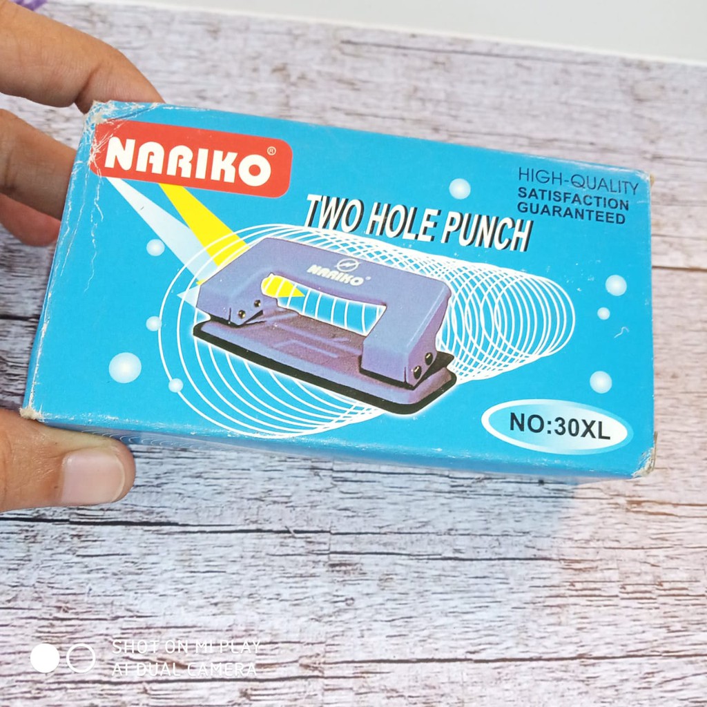 Two hole punch NARIKO Pembolong kertas no 30xl Paper Punch