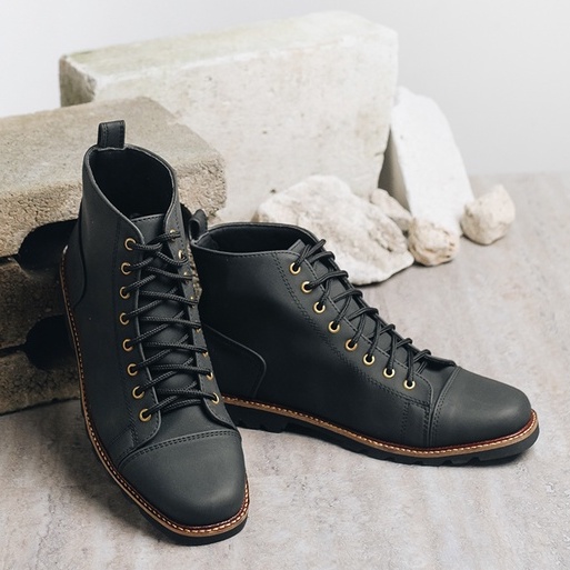 FLEMING BLACK |ManNeedMe x TRAGEN| Sepatu Boots Pria Sepatu Boot ORIGINAL