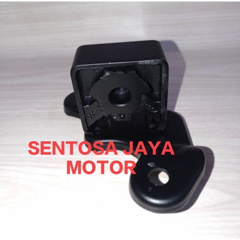 Mounting Gantungan Knalpot Nissan Xtrail T30 Original