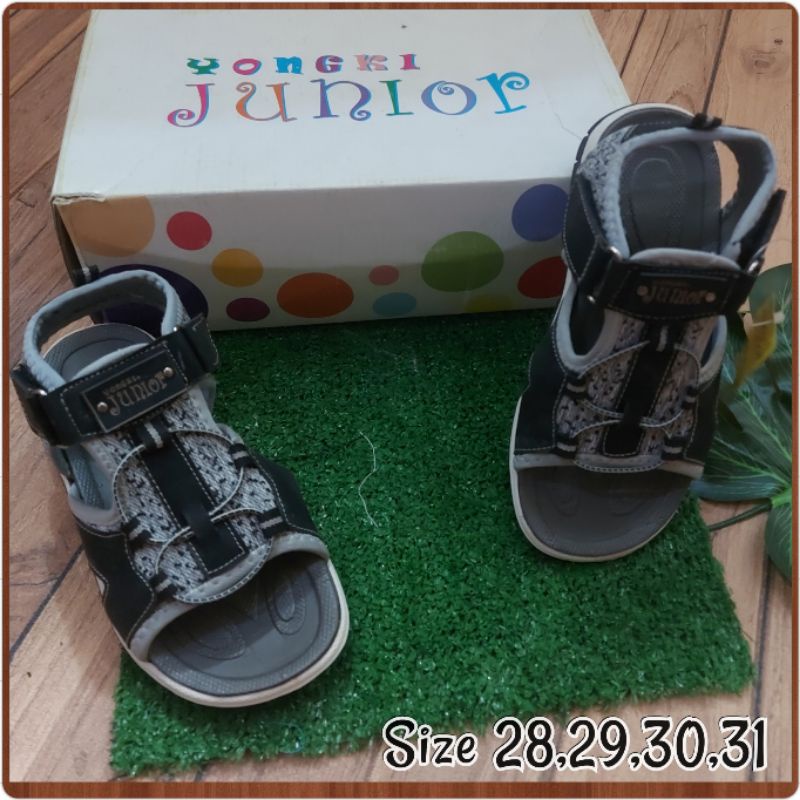 Sandal Sepatu Yongki Junior