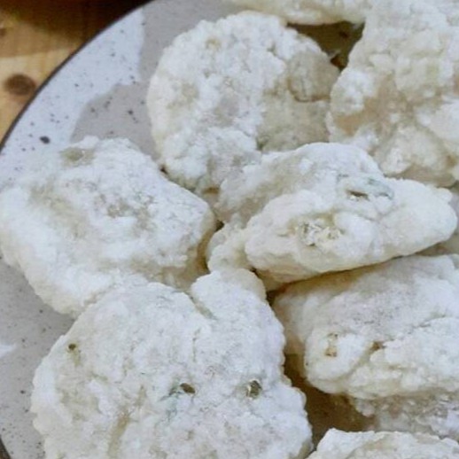 

Cireng Salju (Hanya Cireng tanpa Bumbu)