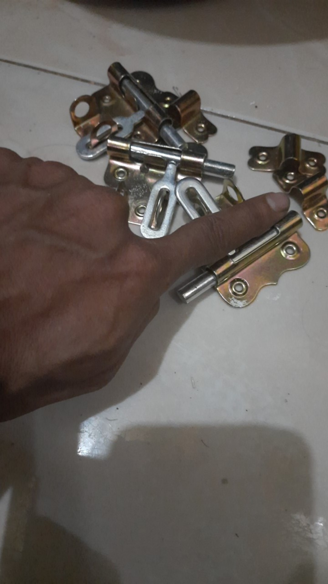 Slot Pintu Gudang 2 Inci L Grendel Overpal Jendela L Barrel Bolt