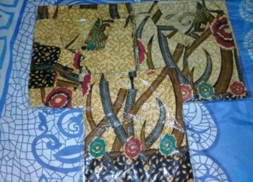 Promo Batik Couple Keluarga Sarimbit Sania Ruffle Batik Ori Ndoro Jowi Motif Ilalang Kuning