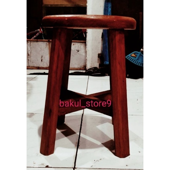 Kursi / Dingklik / Bangku Kayu Bulat Pendek Minimalis Cocok Untuk Cafe / Warung / Rumah Tangga Terbuat Dari Bahan Kuat Tebal Dan Kokoh