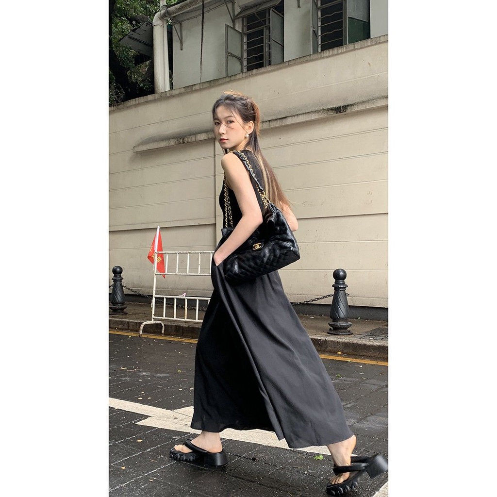 Gaun rompi wanita musim panas 2022 baru Prancis high-end desain niche rok rok panjang hitam