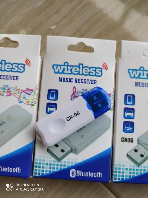 Wireless music receiver bloutut tanpa kabel