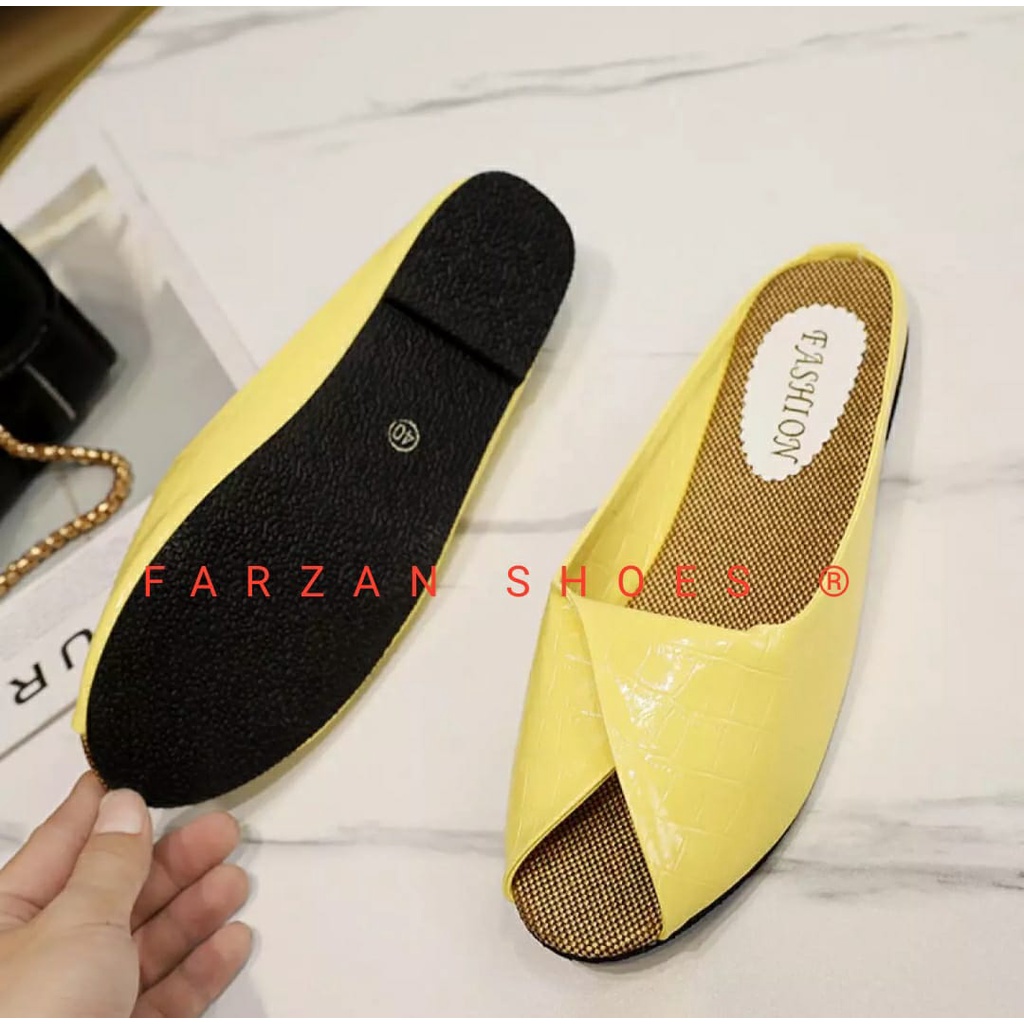 BEST SELLER FLATSHOES WANITA GLOSSY TERBARU MWN 02 SERBA SHOES