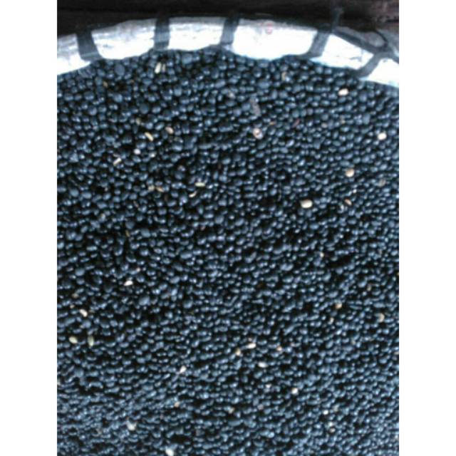 

kacang kedelai hitam / dele ireng 500gram