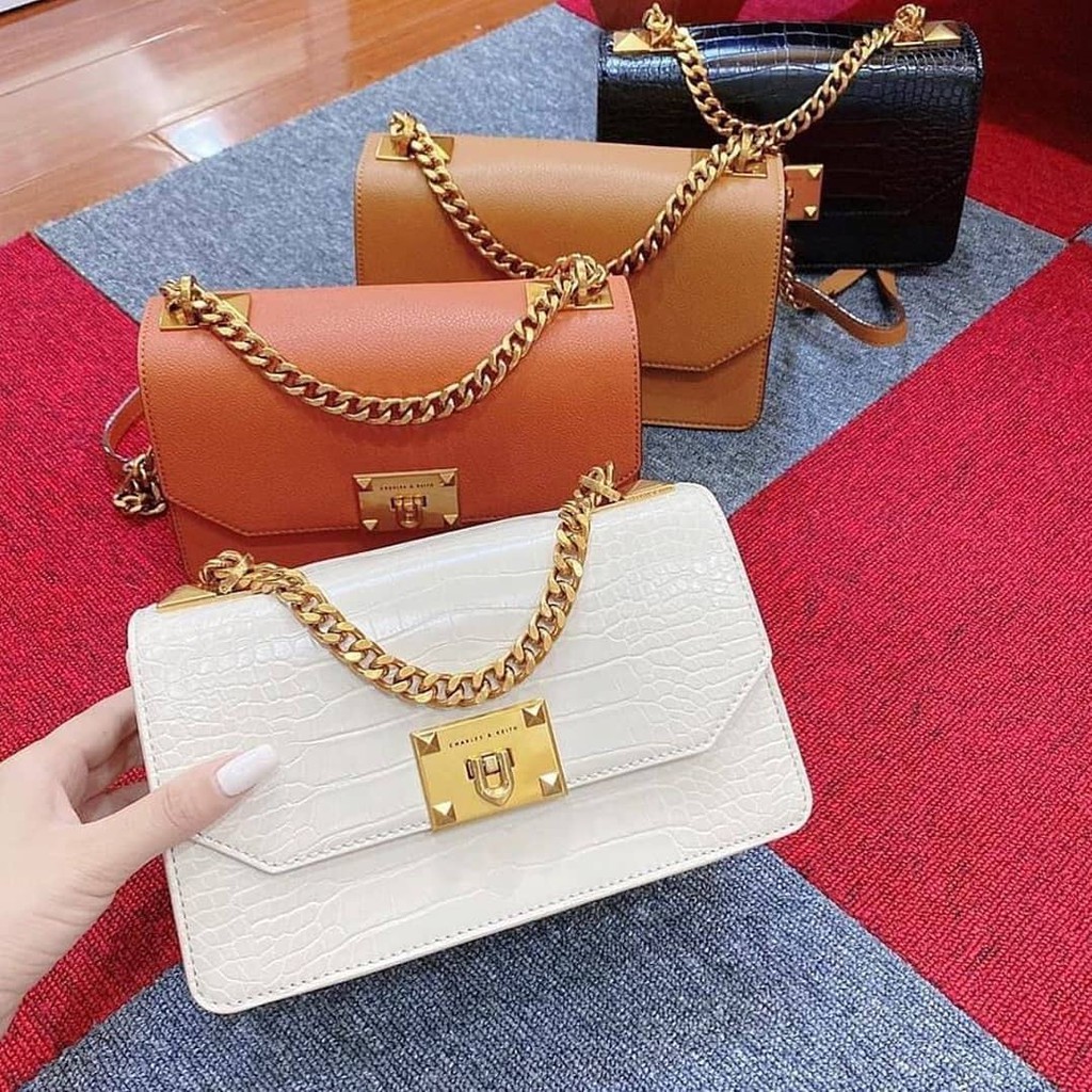 CHARLES & KEITH SHOULDER BAG / SLING BAG / TAS WANITA / TAS CHARLES & KEITH / TAS MURAH BAGUS / CNK