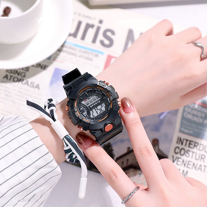 Jam Tangan Wanita Kalender Pasangan Elektronik Luminous Waterproof Digital Fashion Jelly LED Watch-Black-Watch only
