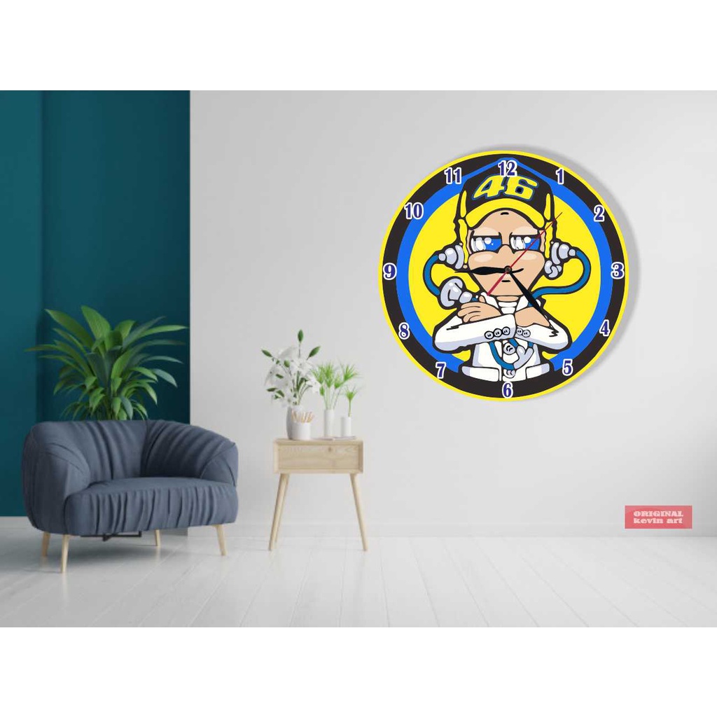 JAM DINDING UNIK VALENTINO ROSSI GAMBAR KARAKTER KEREN KOLEKSI MOTO GP KLASIK RETRO HIASAN DEKORASI DINGDING KAMAR COWO ARTISTIK MINIMALIS KAYU CUSTOM MEWAH MODERN MURAH DEKORASI RUANGAN WALL DECOR