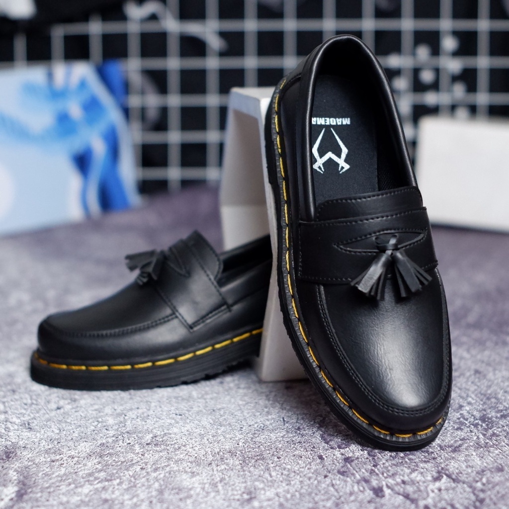 SepatuFormal Pantofel Pria Resmi Formal Slip On Hitam Kulit PU Original Kantor Kuliah Casual Gereja Pesta Kondangan Nikahan Kerja Perkantoran PNS Guru Gaya Trendy Kekinian Terlaris Murah Sepatu LOafer Boi Kulit Pria