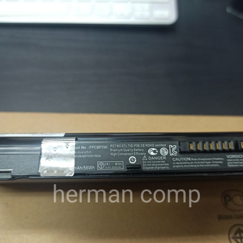 Baterai Fujitsu Lifebook A530 A531 AH530 AH531 LH520 LH530 LH701 PH521