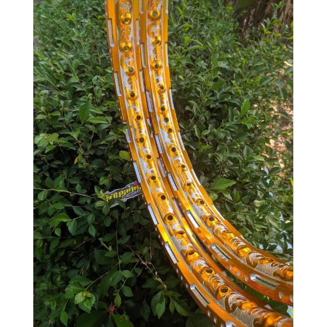 Velg jinfei ukir + slot tembus uk 140-17