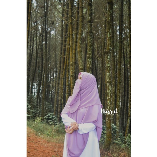 Nusrat Hijab Segiempat dan Cadar