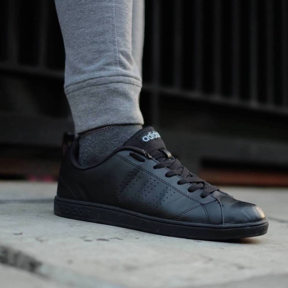 adidas advantage full black