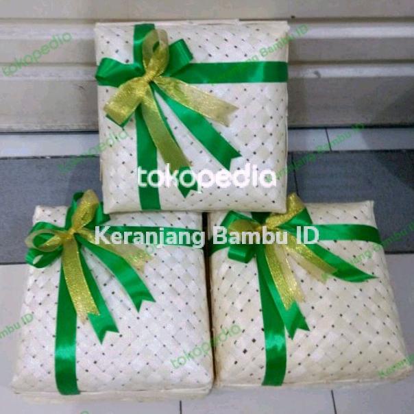 

BISA COD Besek bambu Kaki Ukuran 20x20 25*25 30*30 cm Kotak parcel MURAH