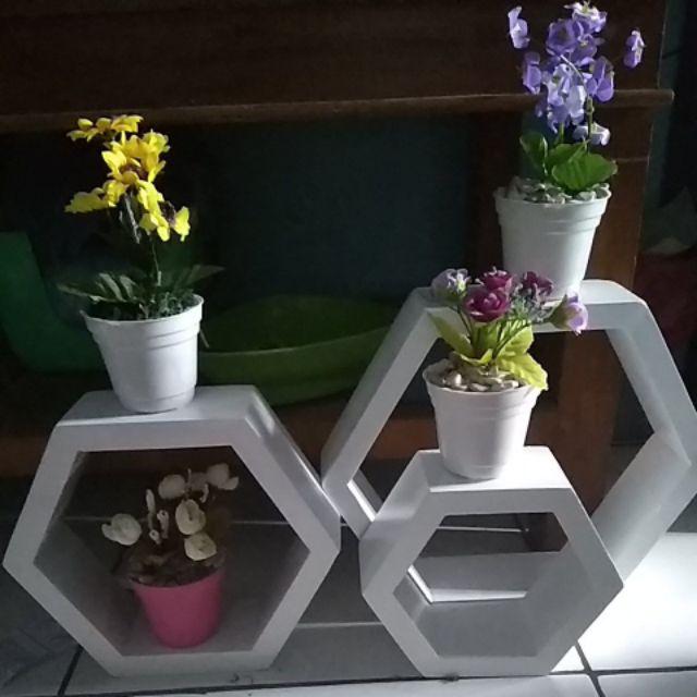 Rak Dinding Minimalis Hexagonal 3 Pcs