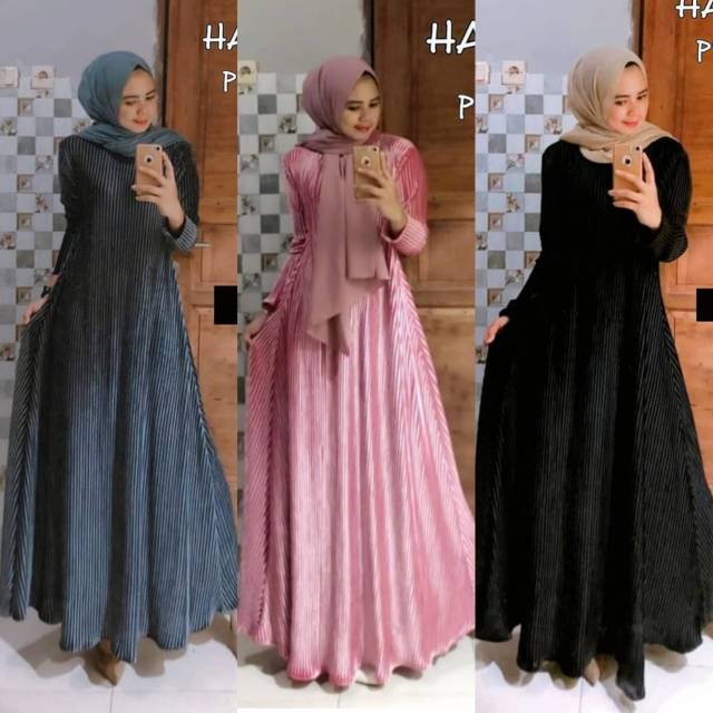 Gamis bludru plisket