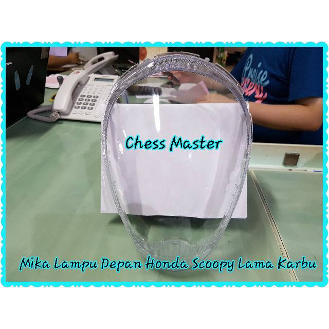Kaca/Mika Lampu Depan Motor Honda Scoopy Lama Karbu