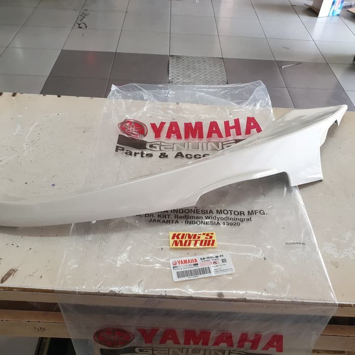 COVER UNDER, LOWER, SIRIP FINO 125 KREM (BJ8-P3) ASLI YAMAHA