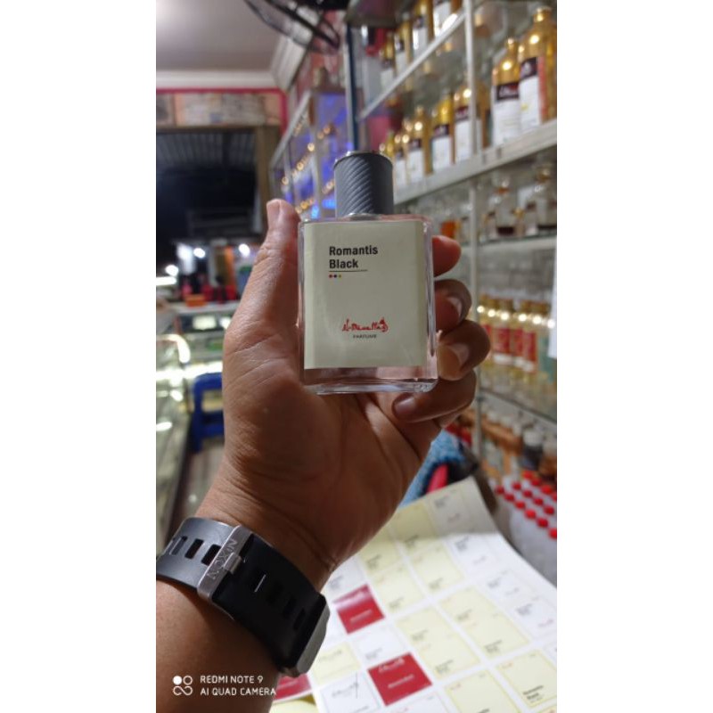 romantis black parfume