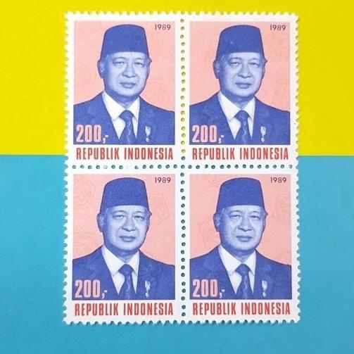

Diskon Perangko/prangko PRESIDEN SOEHARTO. 1989. Set lengkap 1 keping. Blok-4 Diskon