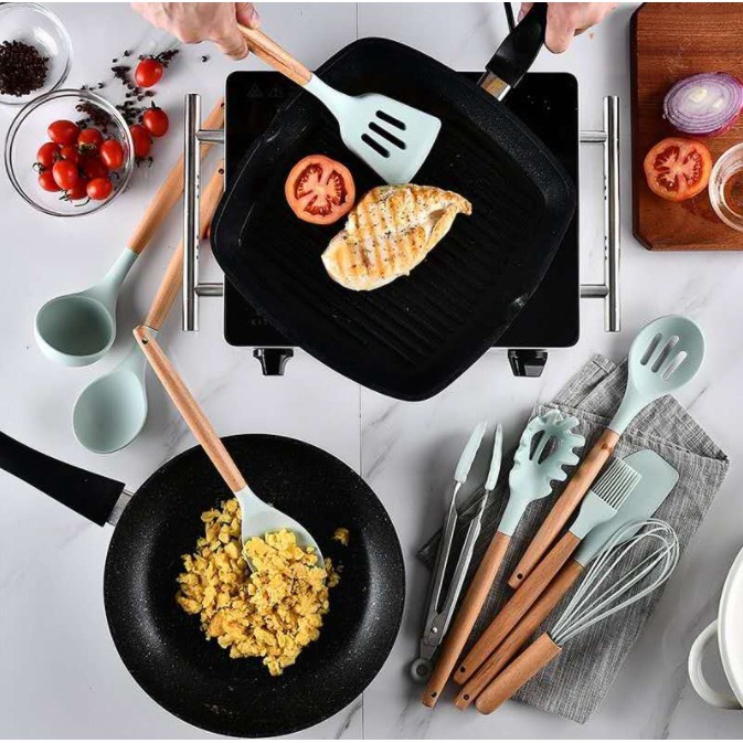 Alat Masak Set Kitchen Set Peralatan Masak 12pcs Bahan Kayu Silicon Anti Leleh Spatula Sutil