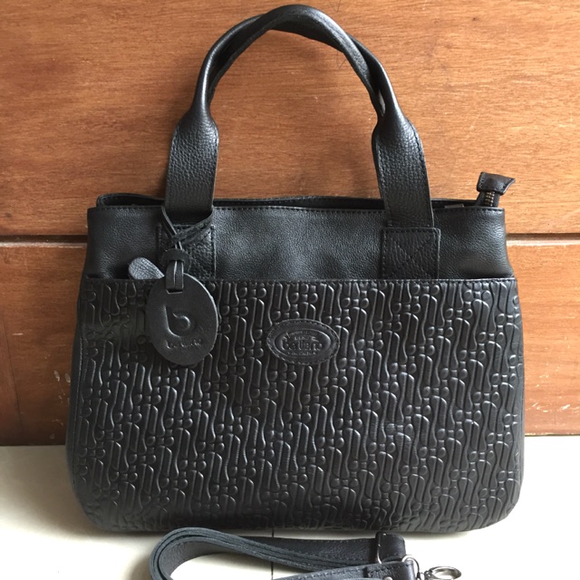 Poke Berliano Parang Hitam