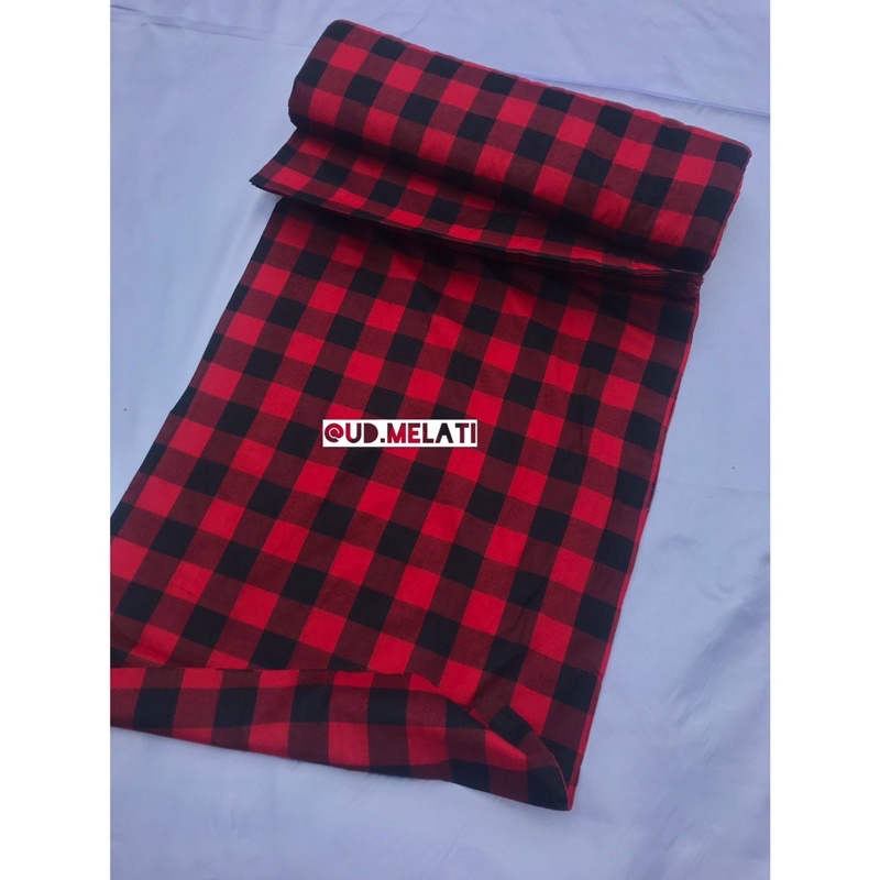 KAIN POLENG BALI KATUN HITAM MERAH KOTAK 5cm