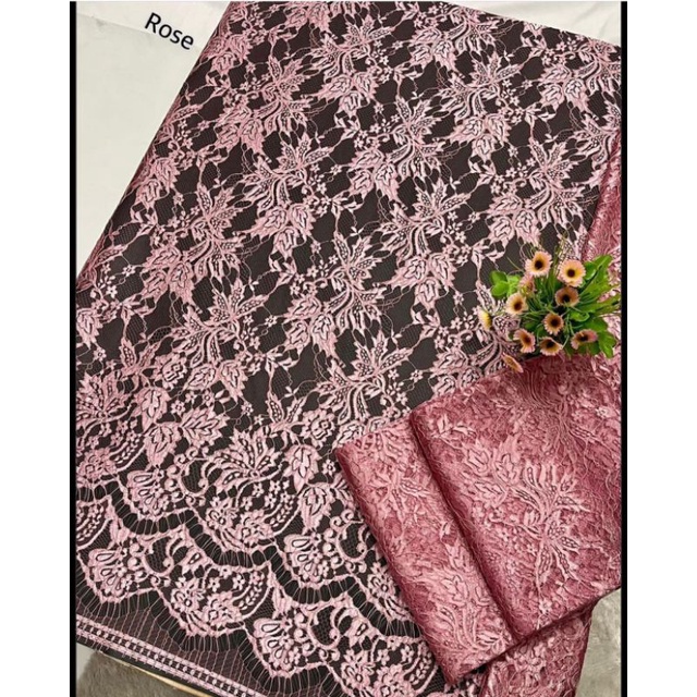 KAIN KEBAYA/KAIN BROKAT SEMI LAMINATE GLOSY YSL ORI 1,6 DIOR