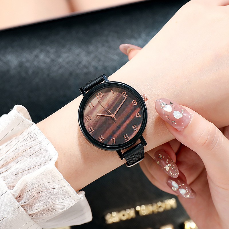 Jam Tangan Analog Quartz Tali Strap PU Corak Dengan Warna Gradasi Untuk Wanita Dan Pria