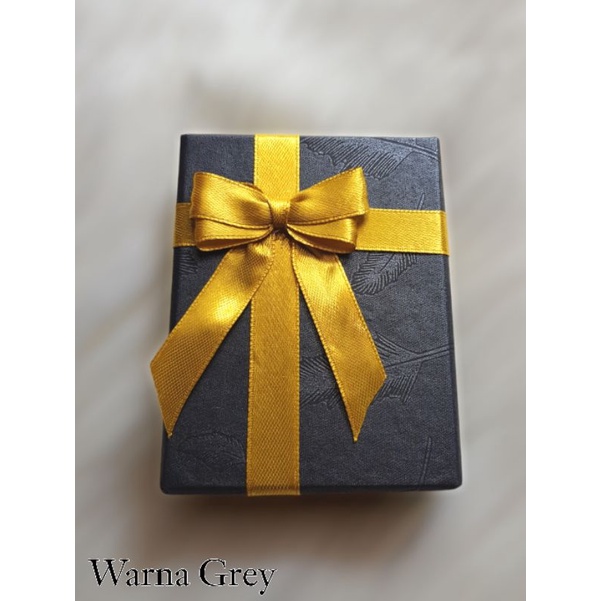 

Gift Box / Kado