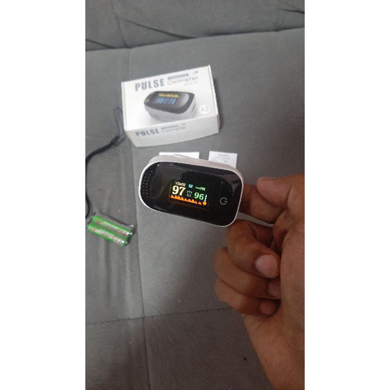 Oximeter Alat ukur detak jantung oksigen dalam darah (SpO2) oxymeter covid dengan cepat lewat jari