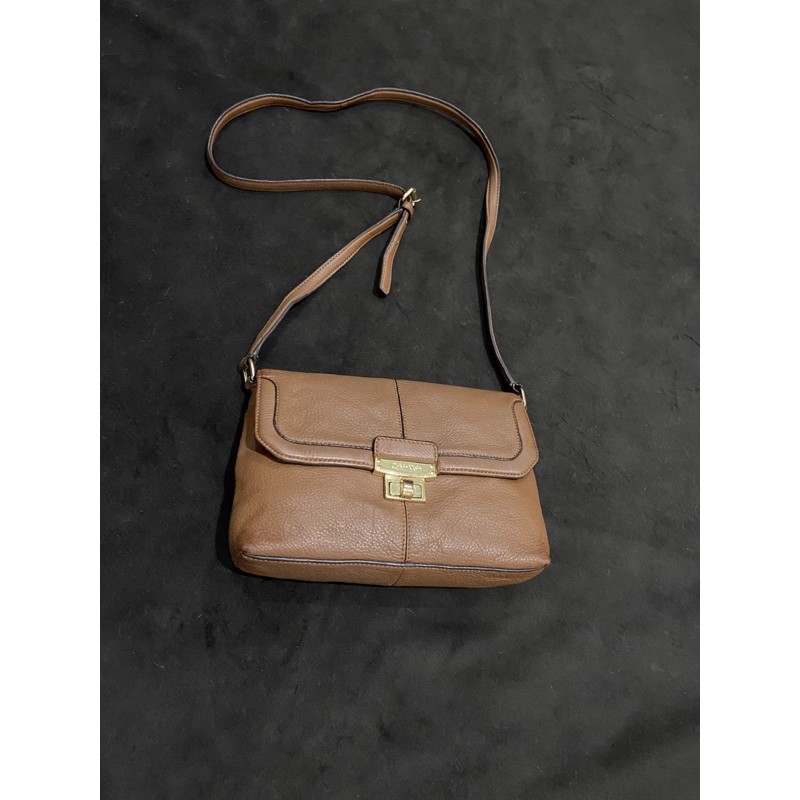 Calvin Klein crossbody preloved bag