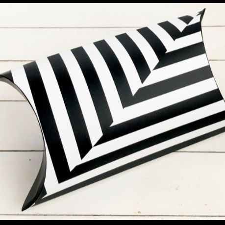 

Clearance 40% Two tone pillow | box | kotak | pillow box | packaging |