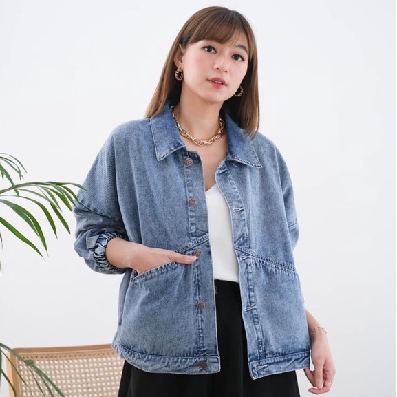 Jaket Jeans Tebal Oversize Wanita Lengan Manset Sava Carbera | Jaket Jeans Wanita Hype Tangan Karet