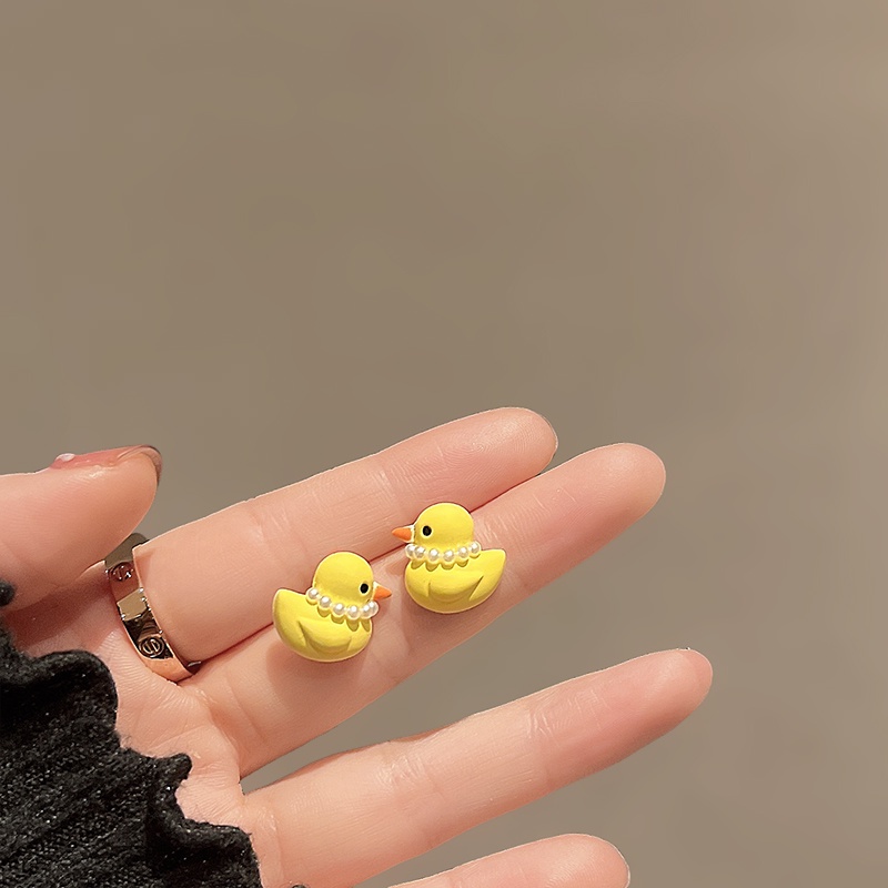 Anting Tusuk Sterling Silver 925 Desain Bebek Kuning Kecil Hias Mutiara Untuk Wanita