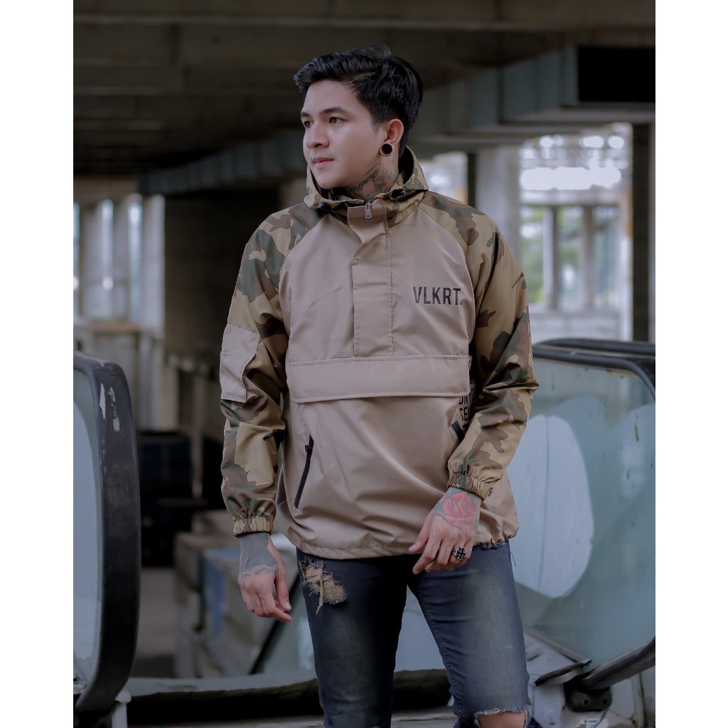 CAMO JACKET TASLAN VOLKERT / JAKET CAOUGLE CAMO / JAKET WINDBREAKERS UNISEX / JAKET GUNUNG / HOODIE UNISEX