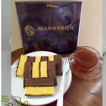 

Kue Lapis Mandarijn Solo Orion Spesial Kecil - Oleh2 khas Solo