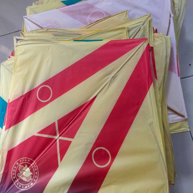 

Layangan Aduan Kertas Sablon Ukuran 58 1 ikat Isi 10 pcs