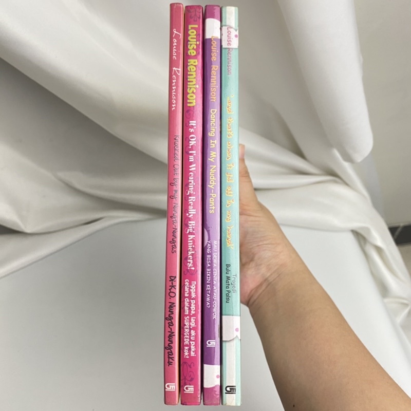 Buku Novel Teenlit Bekas - Bundling Louise Rennison - Confessions of Georgia Nicolson - terjemahan