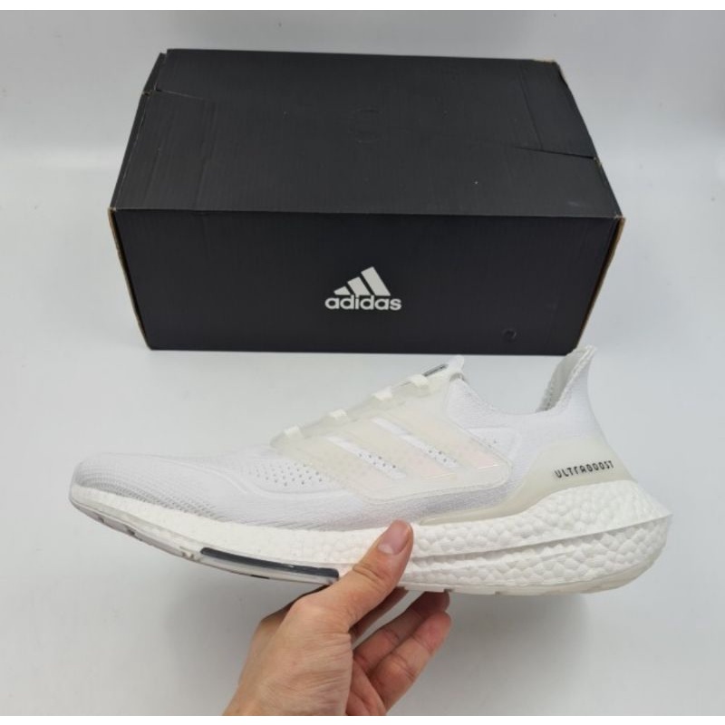 white and pink adidas ultraboost
