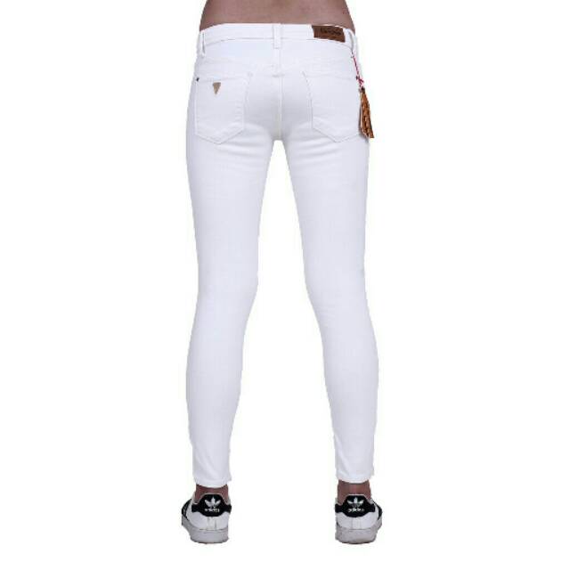 jeans wanita (putih)
