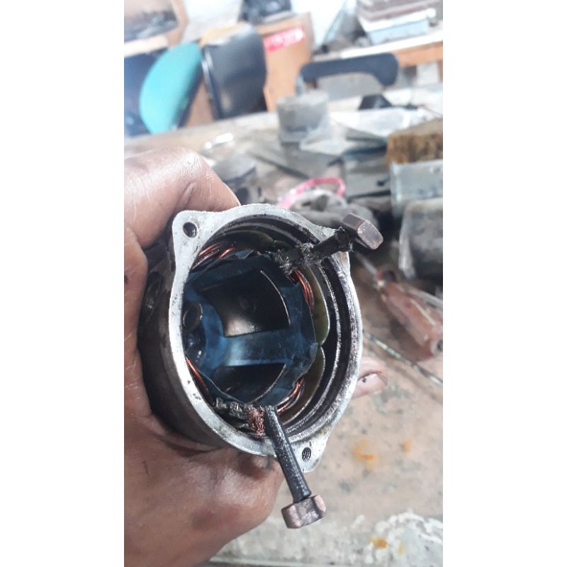 rumah dinamo vespa excel