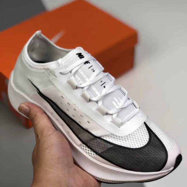 Sepatu Nike Zoom Fly 3