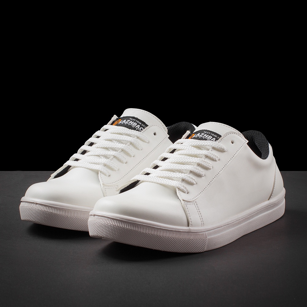 F1202 FULLWHITE |ManNeedMe x FLAZHBACK| Sepatu Sneakers Pria Casual