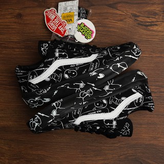 SEPATU Vans x Peanuts Old Skool Snoopy Black #1