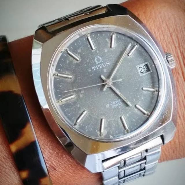 Titus manual winding